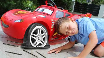 Flat Tire Trouble! Little Driver’s Rescue Ride!